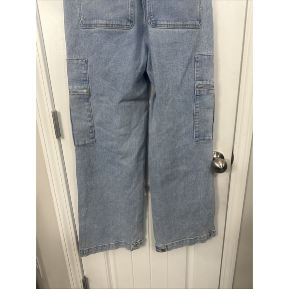 WEWORRWHAT Large High Rise Utility Straight Cargo Light Wash Stretch Jeans NWT - Picture 7 of 9